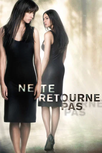 Regarder Ne te retourne pas en streaming complet